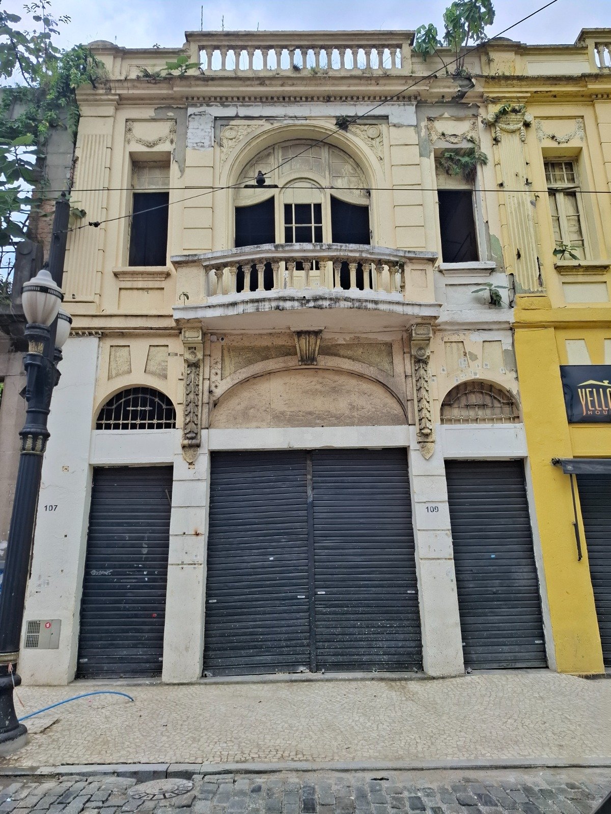 Rua do Comércio 107-109
